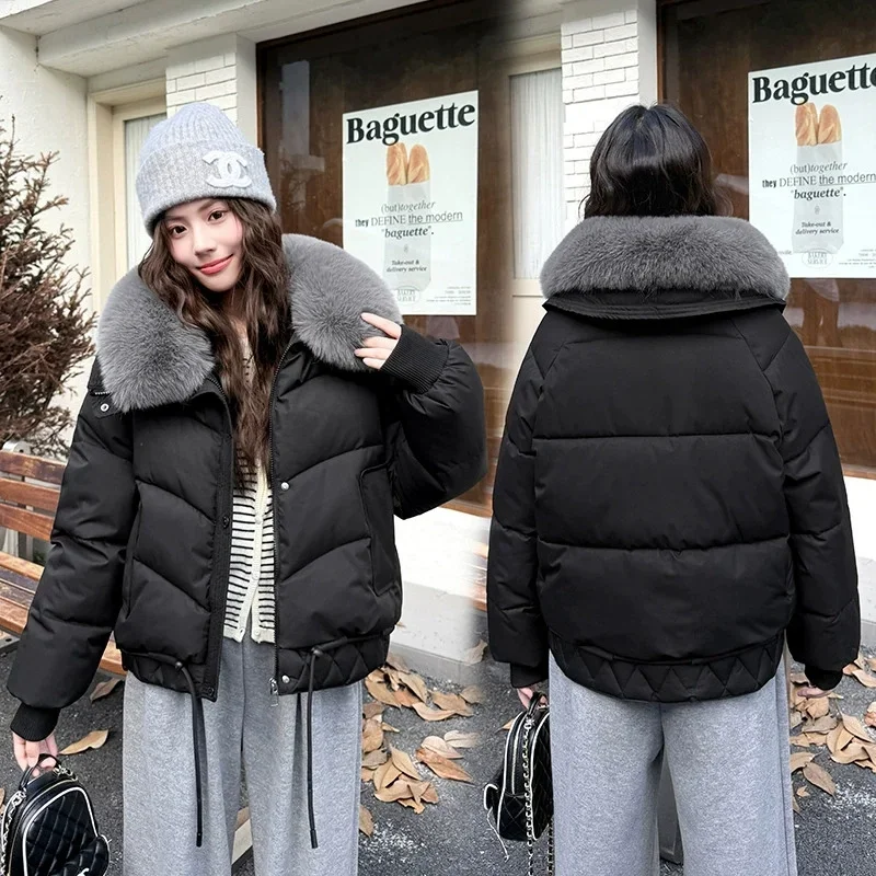 Novo 2026 curto algodão-acolchoado casaco feminino grande gola de pele parkas jaqueta de inverno senhora solta topos engrossar quente estudante casual outerw