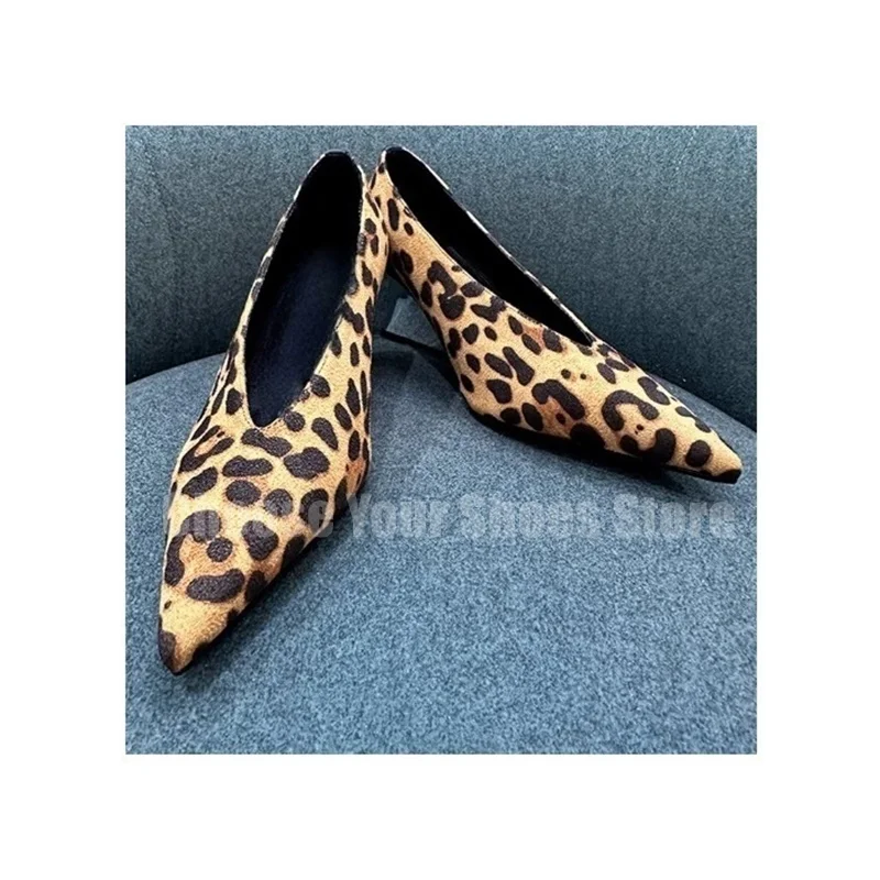 2025 أحدث أشار تو ليوبارد مطبوعة أحذية عالية الكعب مثير غريبة الكعوب مضخات للنساء فستان الحفلات الأحذية