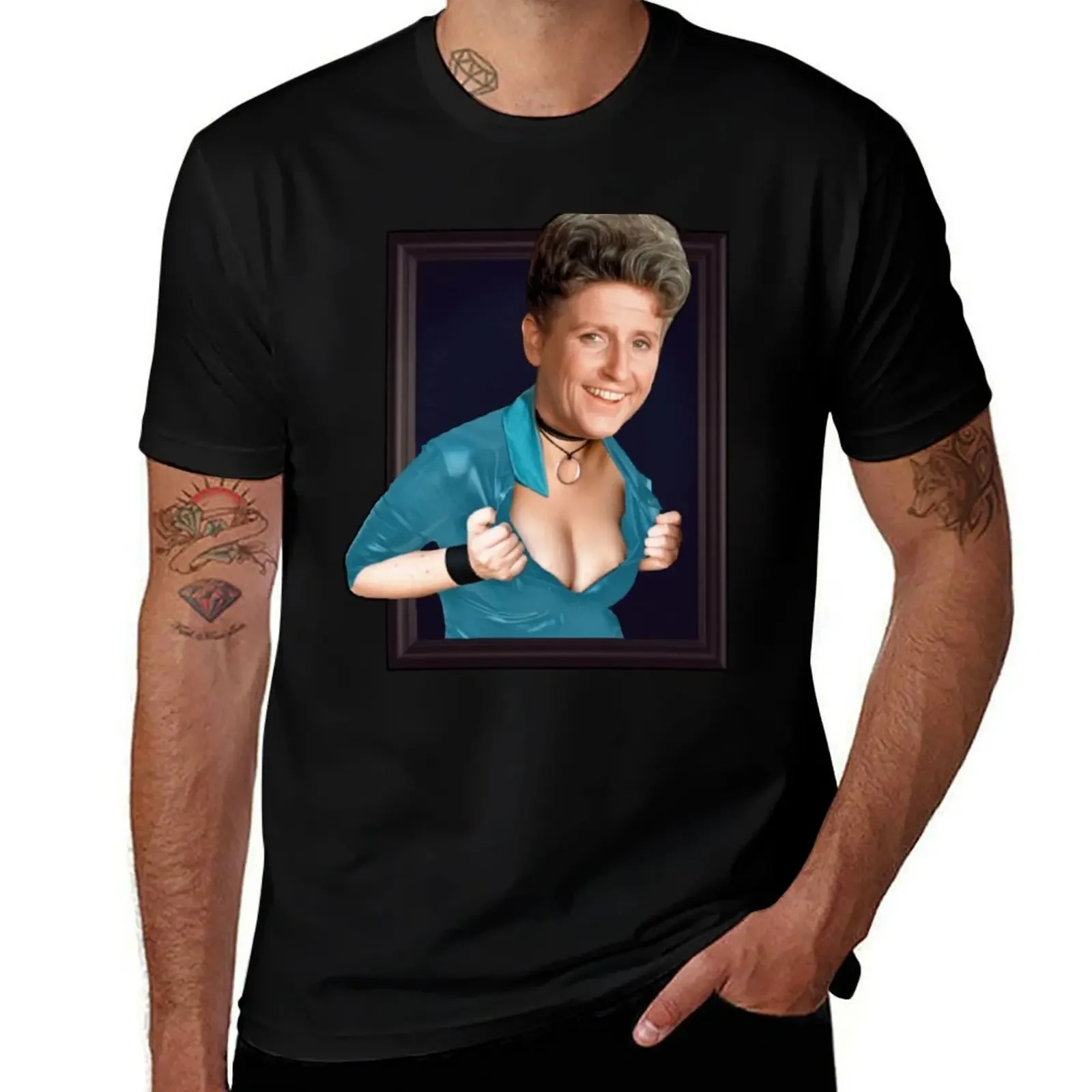 

The Brady Bunch- Sexy Alice T-Shirt valentines boutique clothes oversized t shirt customizeds summer 2025 mens designer t shirt