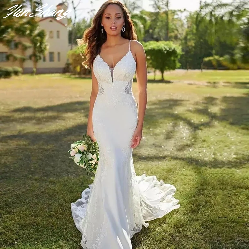 Abiti da sposa sexy a sirena in pizzo da donna senza spalline con scollo a V applicazioni senza schienale abito da sposa lungo abiti da sposa personalizzati