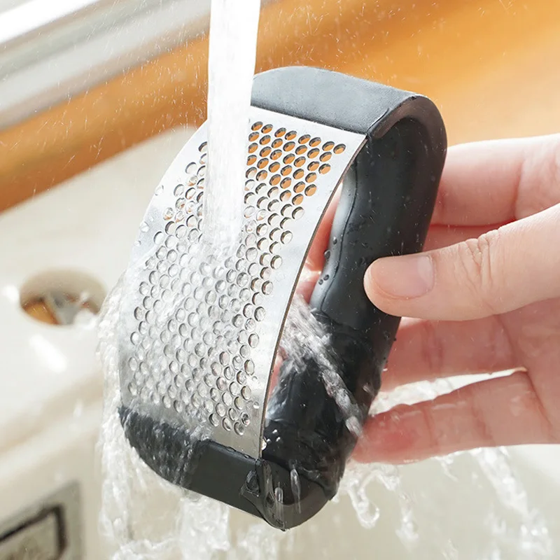 Пресс для чеснока из нержавеющей стали — металл и пластик, однопрессная конструкция, легко чистится, экономия усилий