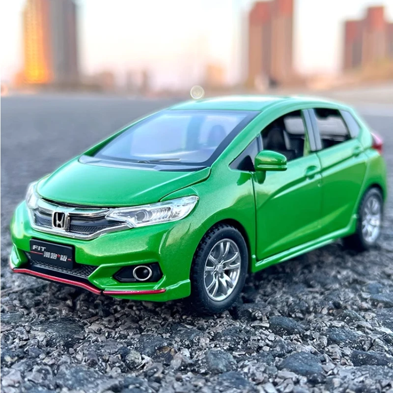 1:32 Honda Fit  Alloy Car Model Metal Diecasts & Toy Vehicles Doors Can Be Opened Light And Sound Pull Back Model For kids A106