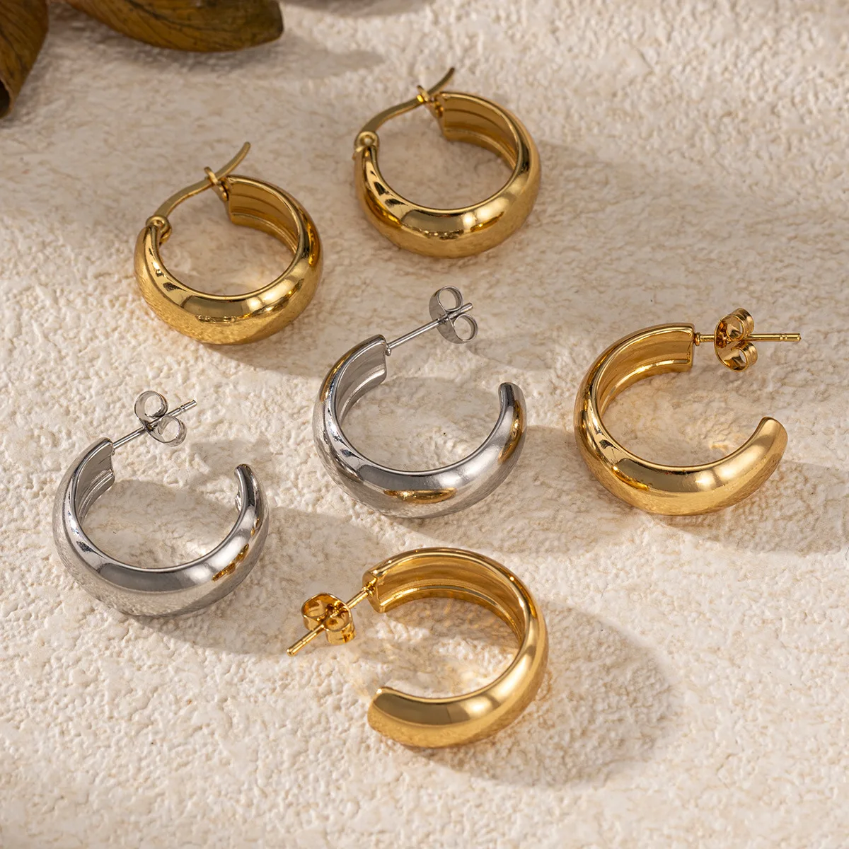 Hypoallergenic Non Tarnish Gold Hoops Women Waterproof Stainless Steel Classic Smooth C Shape Earrings Daily Basic Accessories