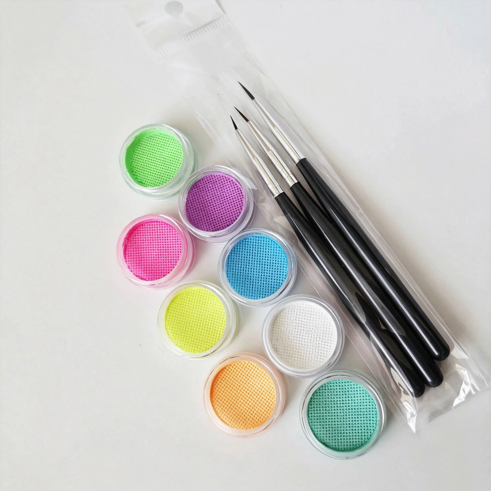 Ojos UV de color pastel maquillaje cosmético agua activada Aqua Liners Hydra Eyeliner