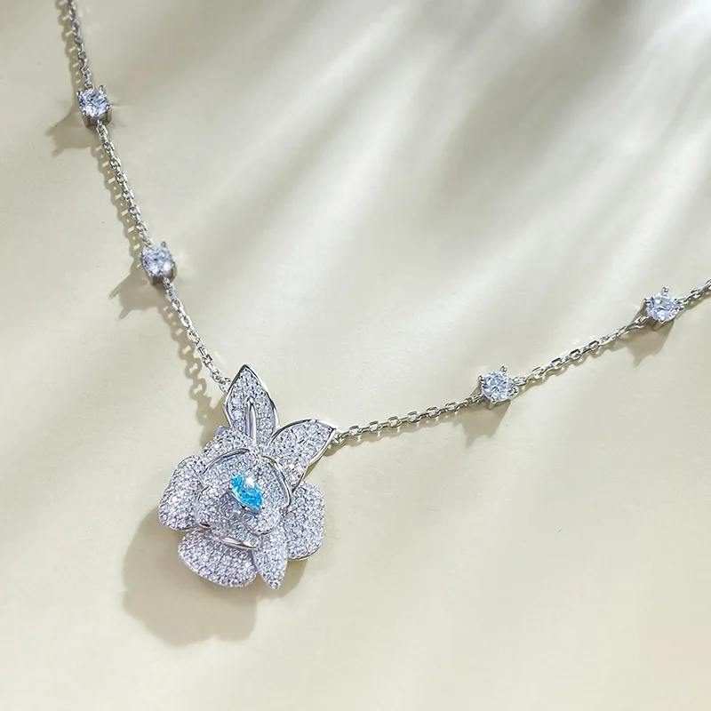 2024 Spring/Summer New Rose Necklace 925 Silver 3 * 5 Sea Blue Diamond Fashion Versatile Flower Collar Chain Wedding Jewelry