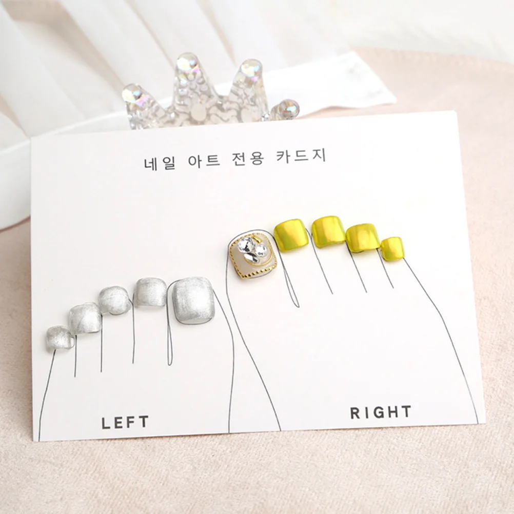 

10Pcs Manicure Displaying Cards Thickened Nail Art Work Cards for Salon Use Portable Easy Carry Display Paper Ideal Pedicure