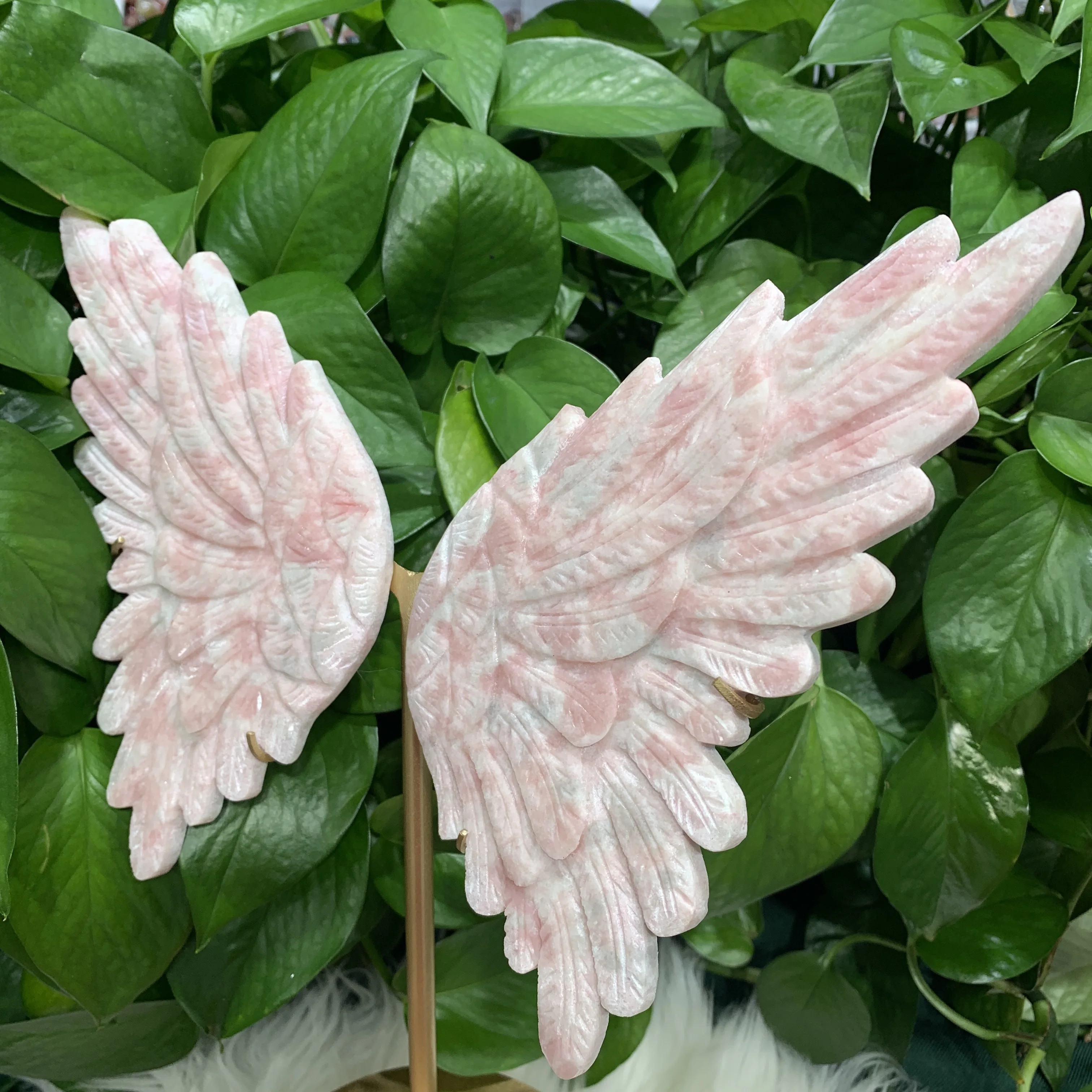 Natural Rouge jasper hand carved wings Figurine crystal Wings Sculpture with showing stand for Home Decoration