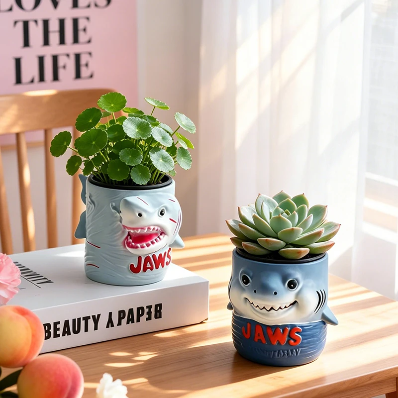 Fun Shark Shaped Resin Planter Pot Decorative Figurine for Succulents Indoor Plants Balcony Patio and Garden Home Decor