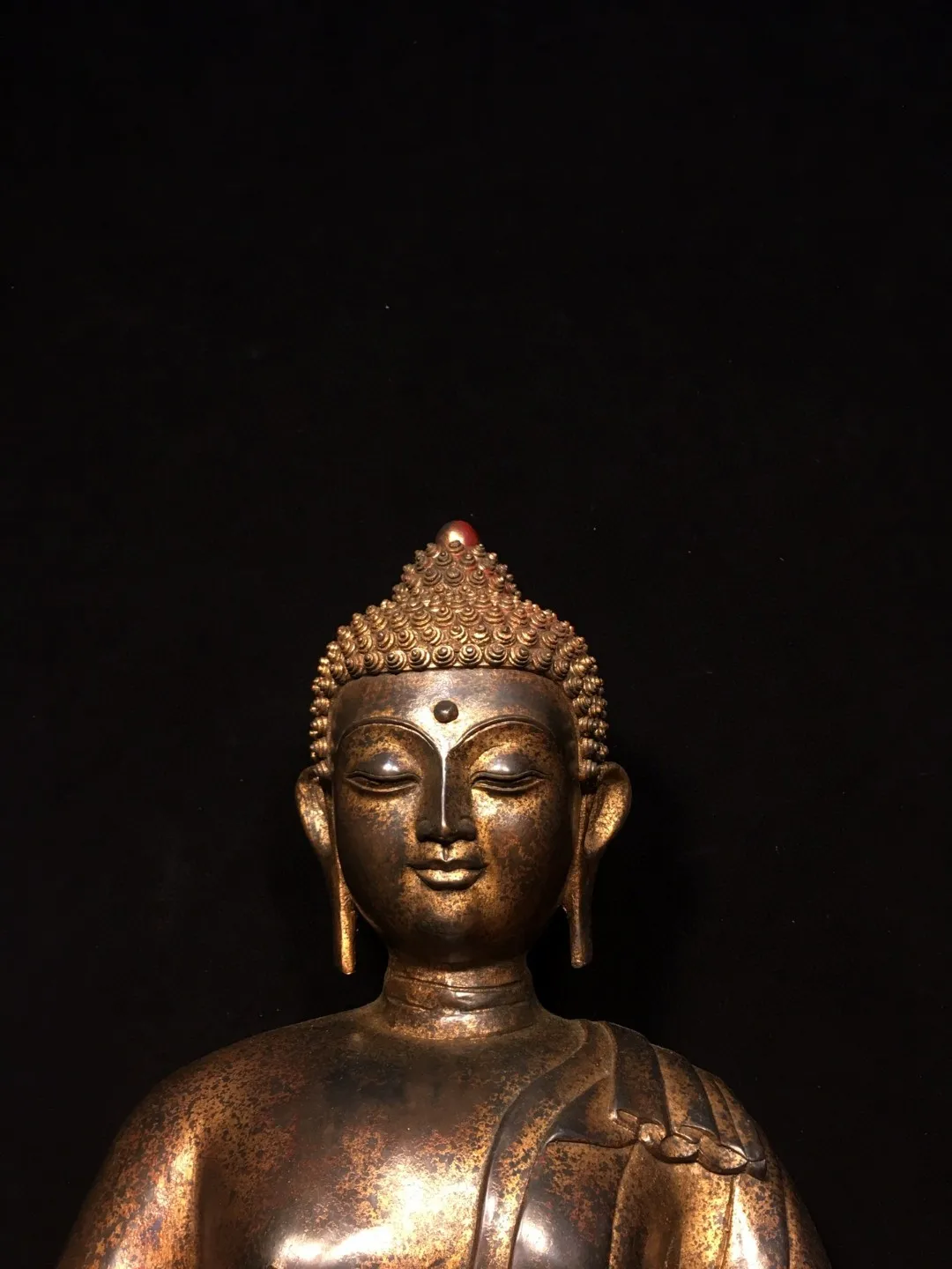 Nepalese Tibetan brass clay with gold removed from Shakyamuni Buddha's Great Day Buddha ornament, 47cm, for home and hall use