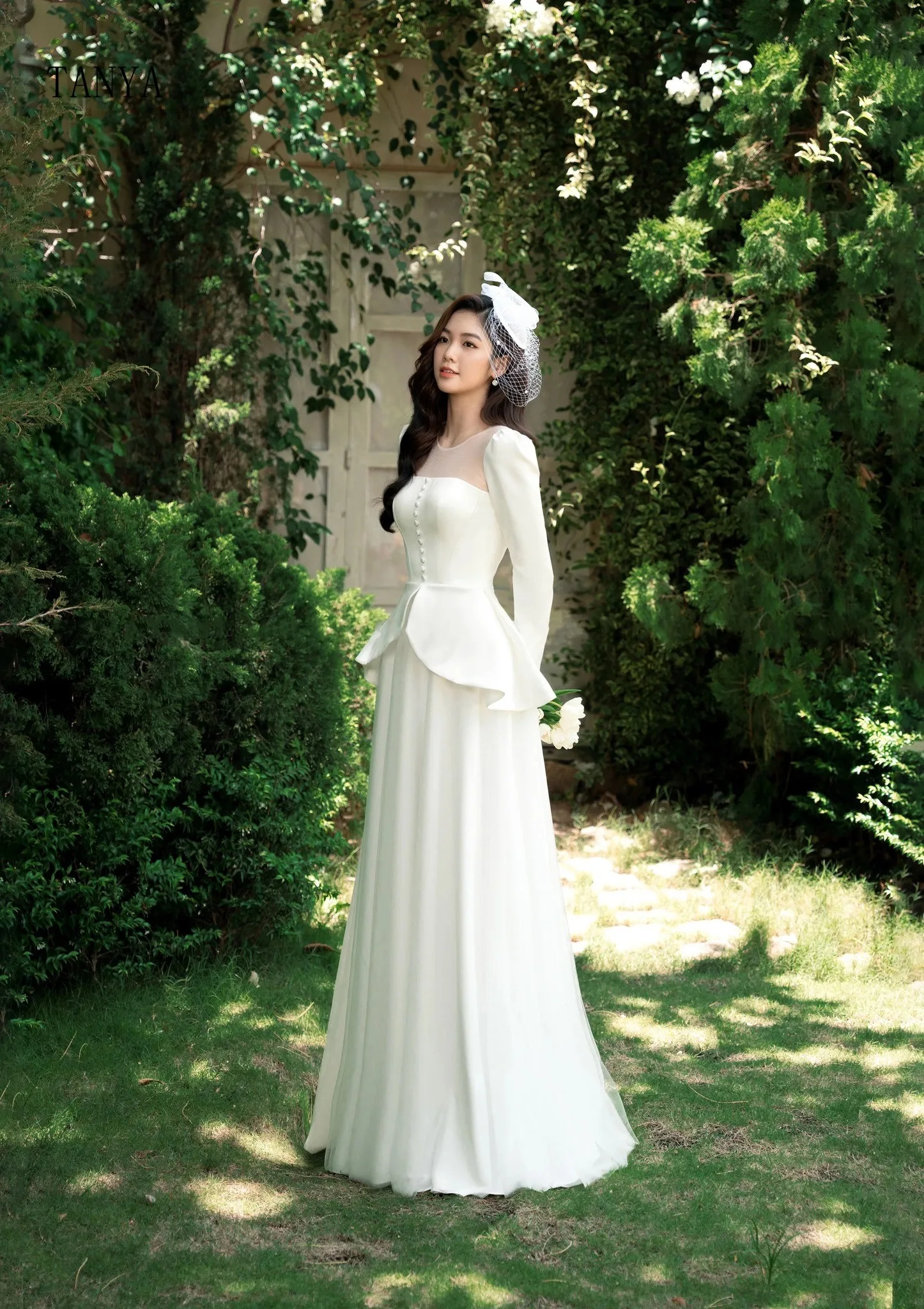 Simple A Line Satin Wedding Dress With Long Sleeves O Neck Floor Length Zipper Bridal Gown Custom Made Robe De Mariée G4854