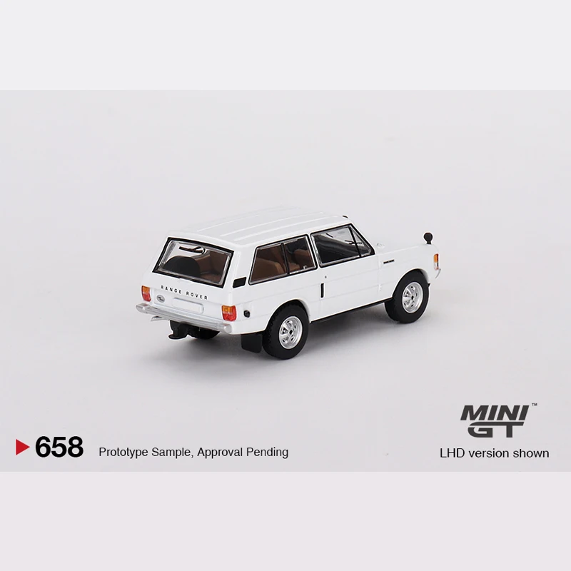 ของขวัญชุดจัดแสดงโมเดลรถยนต์คอลเลกชัน TSM MINI GT 1/64 minigt 658 Range Rover Davos โลหะผสมหล่อขึ้นรูปแบบขาว