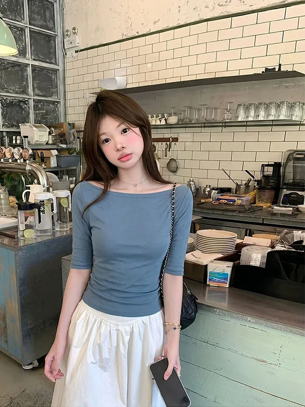 Blue Mid-Sleeve Base Shirt Women's Slim Fit Outerwear Casual Style High Waist Design Breathable Skin-Friendly T-Shirt