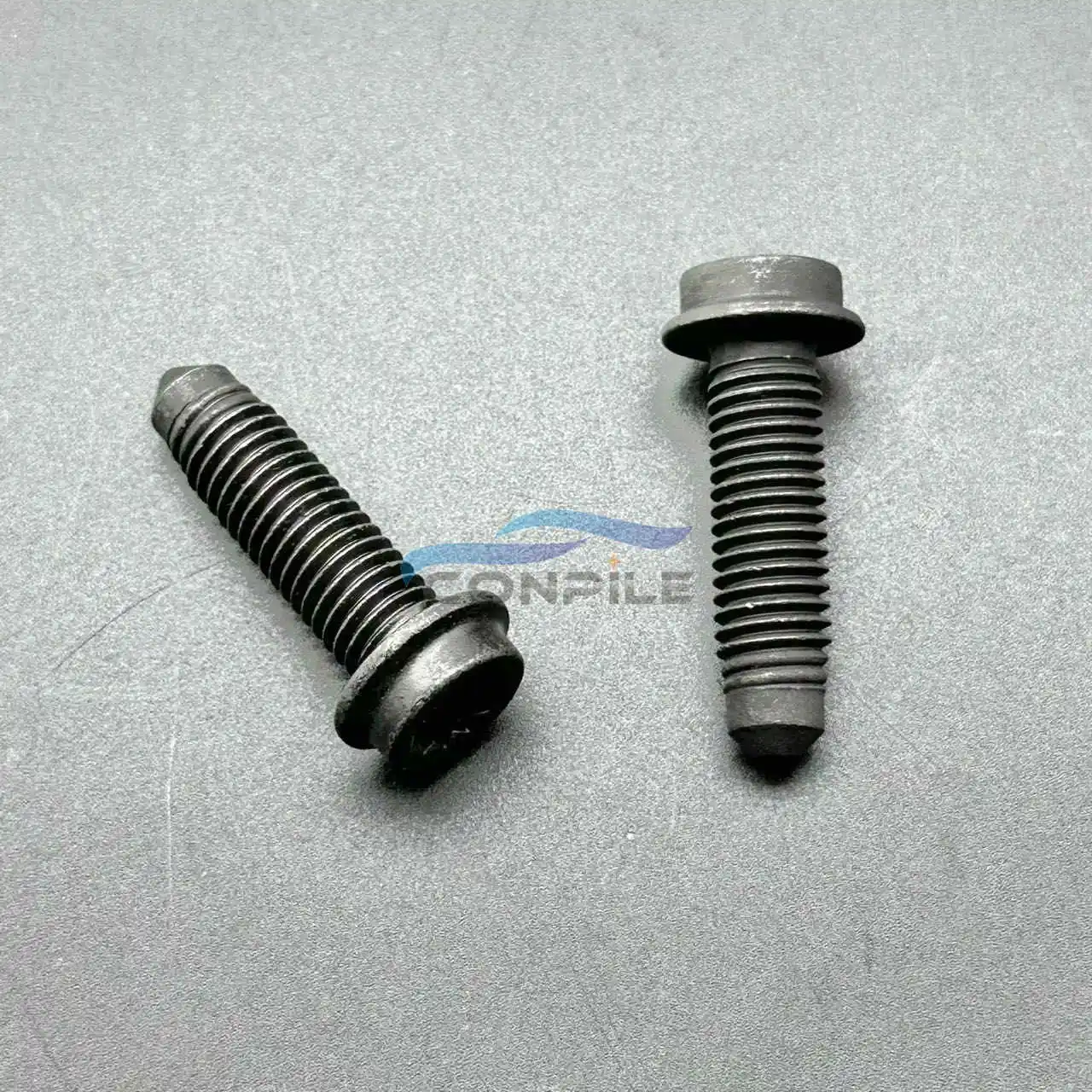 M10x35  2pcs for Audi VW Sagitar Magotan Skoda Octavia Touran Golf 6 CC seat fixed sliding track screw