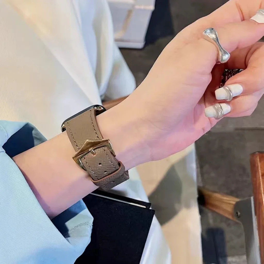 

Fashion Leather loop Correa For Apple Watch band 10/9/8/7/6/5/4/3/2/1 SE 38mm 40mm 41mm 42mm 44mm 45mm 46mm 49mm Strap