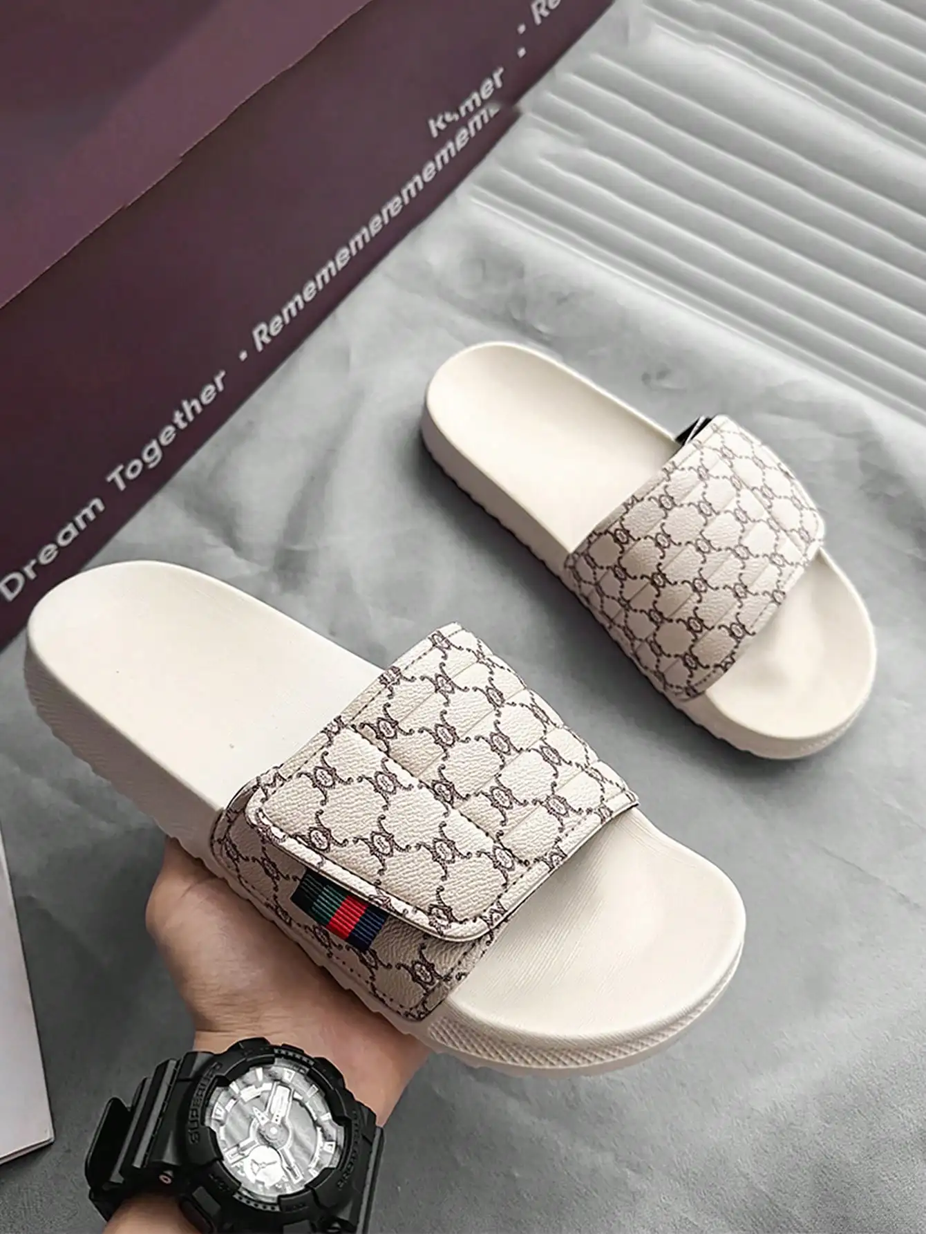 

Men's Spring To Summer Casual Retro Print Slippers, Fashion Versatile Unisex Slippers, Non-Slip Waterproof Plus Size Slides