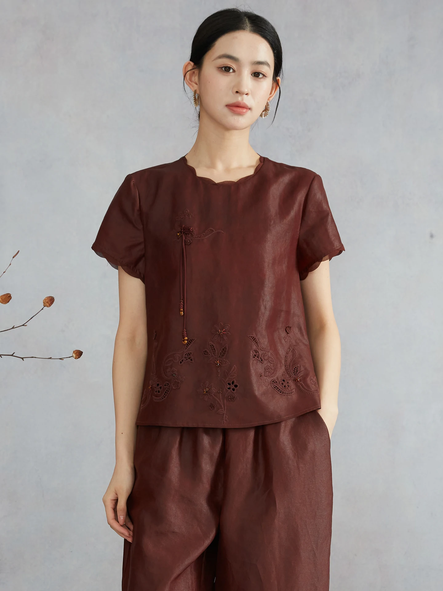 

Red Cloud Turtle Embroidered Short Sleeve Silk T-Shirt Women's Top High-Definition 100 Silk Vintage Material round Neck