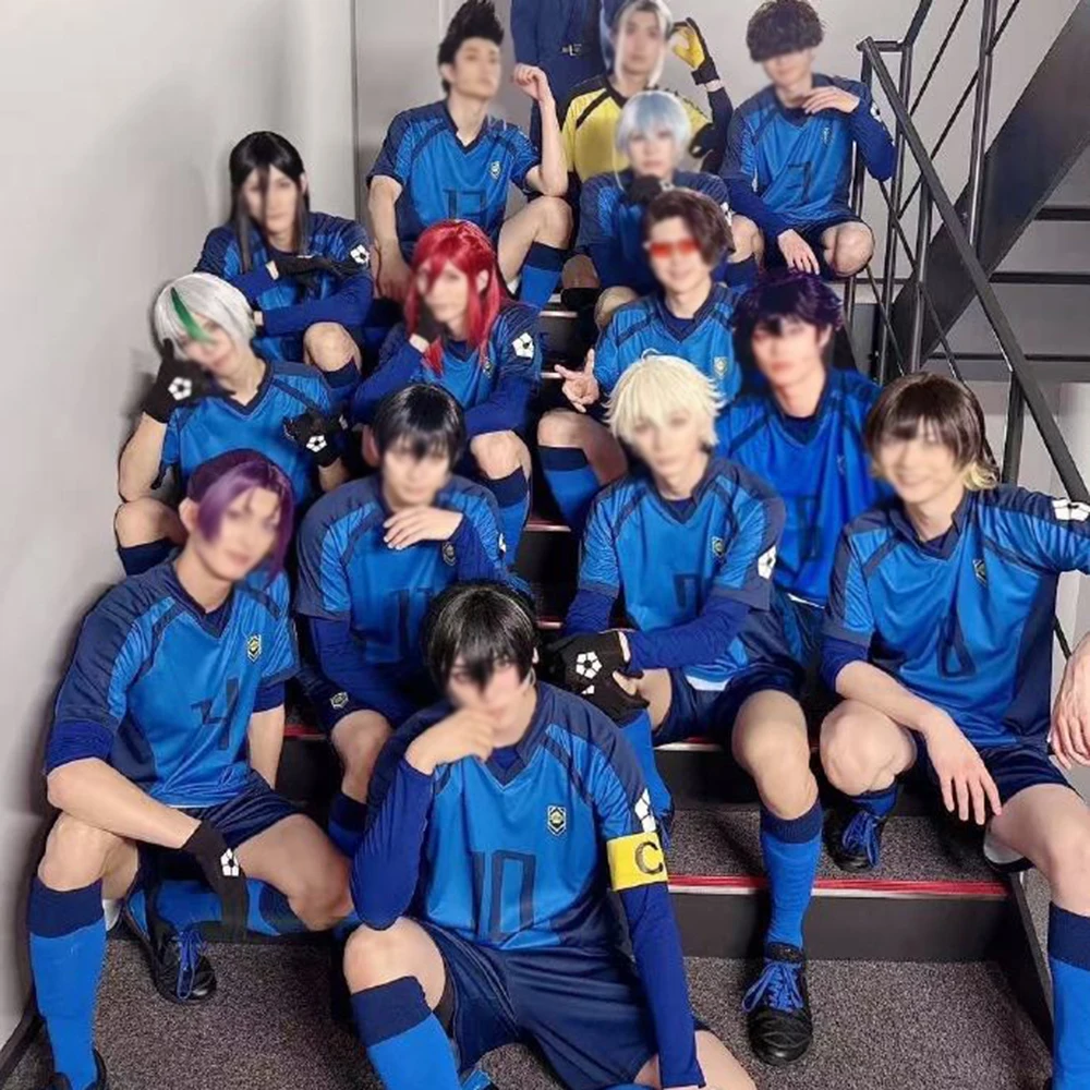 Image of Anime Blue Nagi Seishiro Cosplay Kostüm Perücke Fußballtrikot Isagi Trikot Sportbekleidung für Männer Frauen Halloween Kostüme Erwachsene