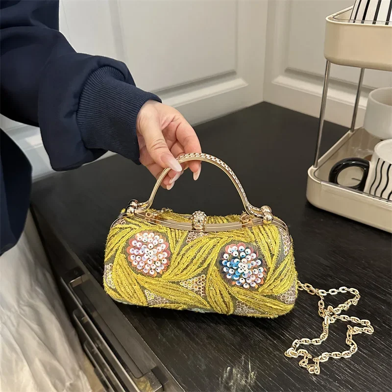 

Women's Chinese Style Retro Sequin Crossbody Box Bag Fashionable Dinner Handbag Versatile Bag for Women