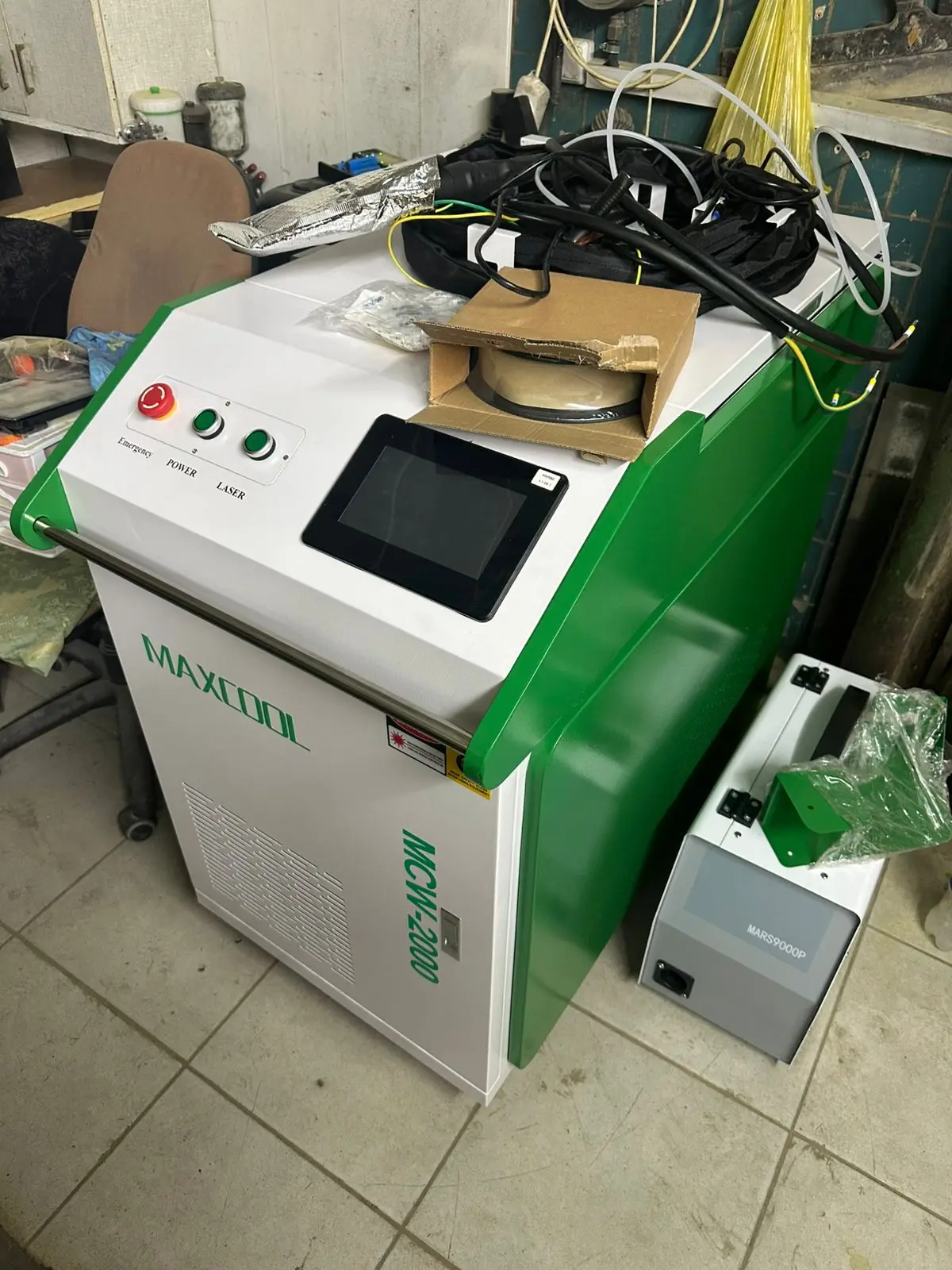 Portable Small Handheld 4in1 Laser Welding Machine 2000W 1500W 3000W Suitable for Metals Stainless Steel Aluminum