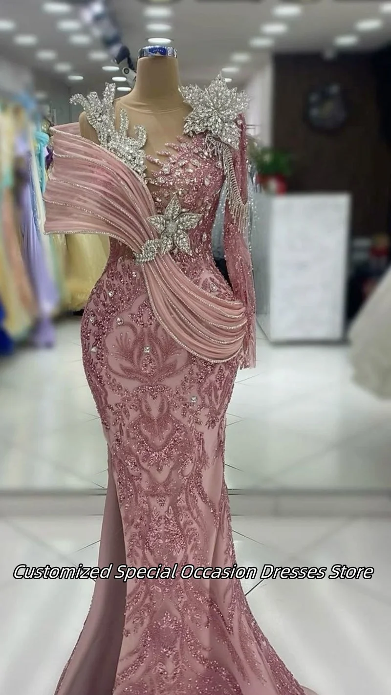 ピンクの高級ビーズクリスタルアップリケイブニングドレスロングワンショルダーマーメイドウエディングドレス女性のウェディングパーティードレスカスタマイズ