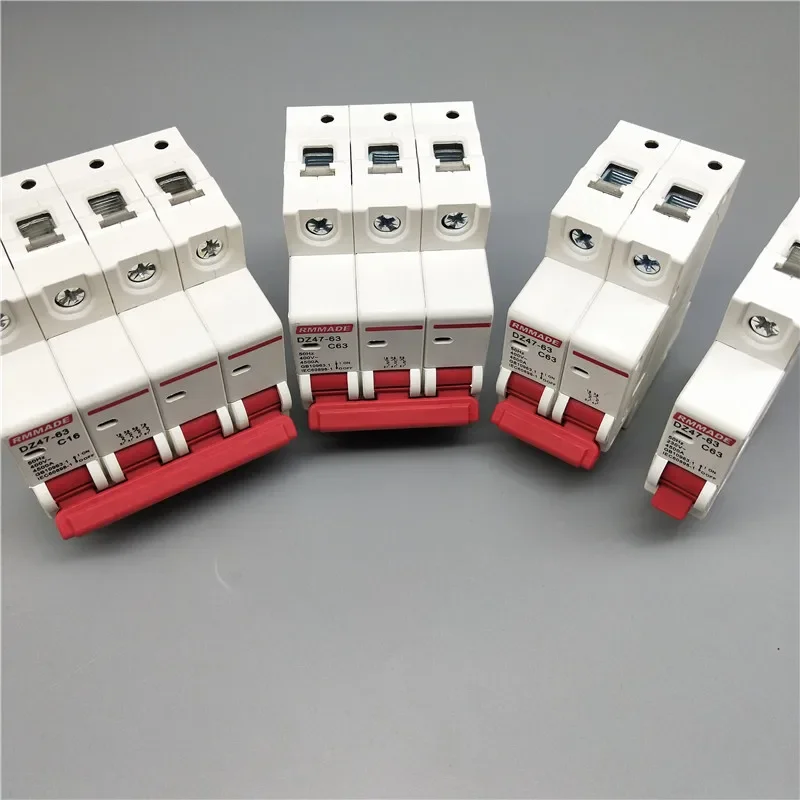 AC220V-400V DZ47 1P 2P 3P 4P 6A 10A 16A 20A 25A 32A 40A 50A 63A 125A Mini Circuit Breaker Cutout Miniature Household Air Switch