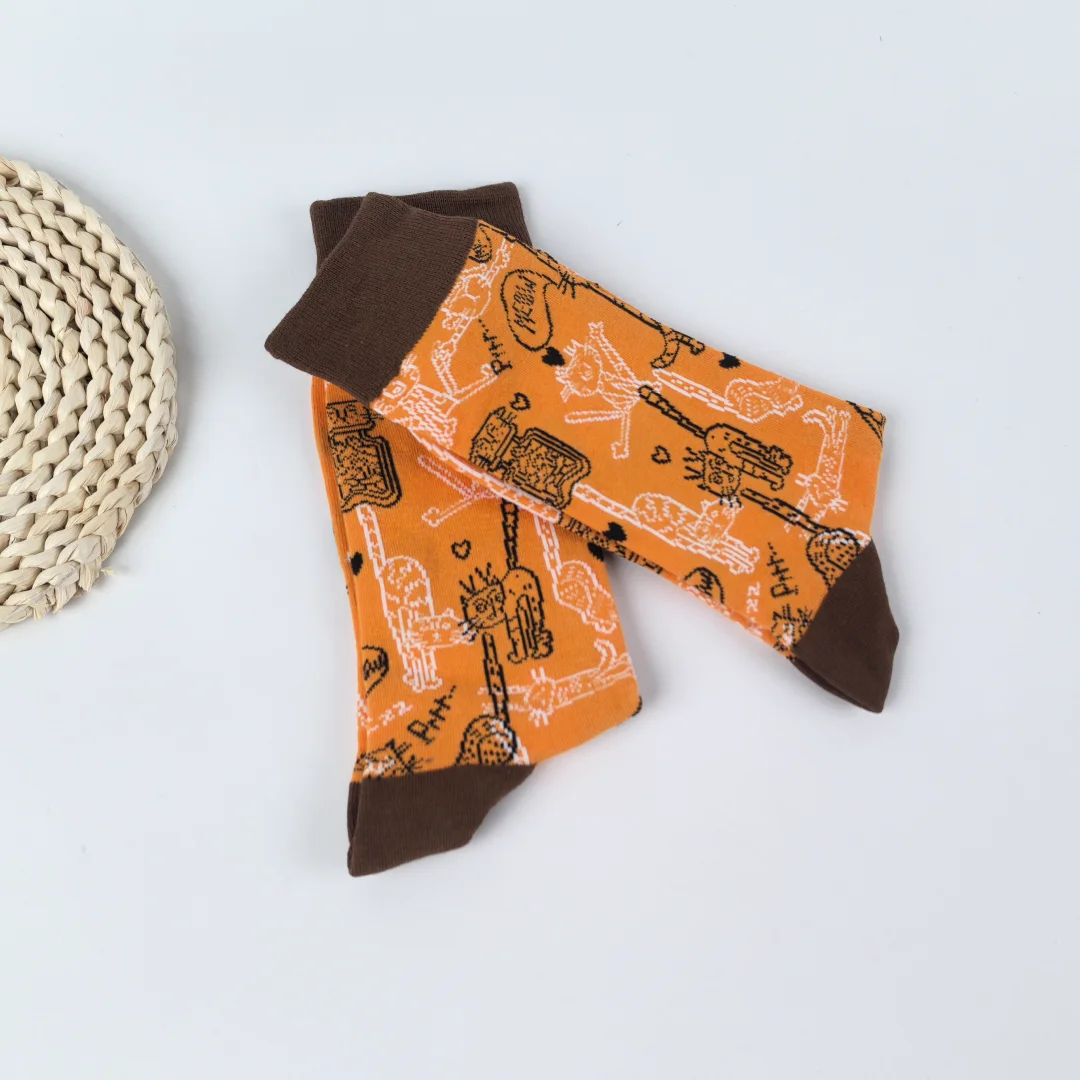 ถุงเท้าฟิตเนสลายแมวน่ารักและแปลกใหม่ 1 คู่ ถุงเท้าผู้ชายแฟชั่นทันสมัยระดับกลางน่อง