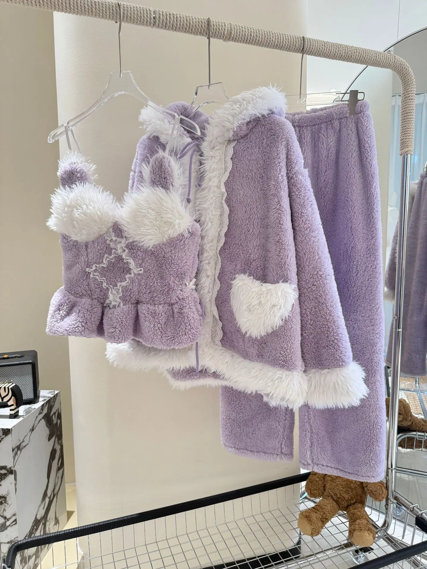 

Осень-зима, пижамный комплект из 3 предметов, фланелевая женская рубашка, брюки на бретельках, пижамный костюм, интимное белье, одежда для сна, домашняя одежда