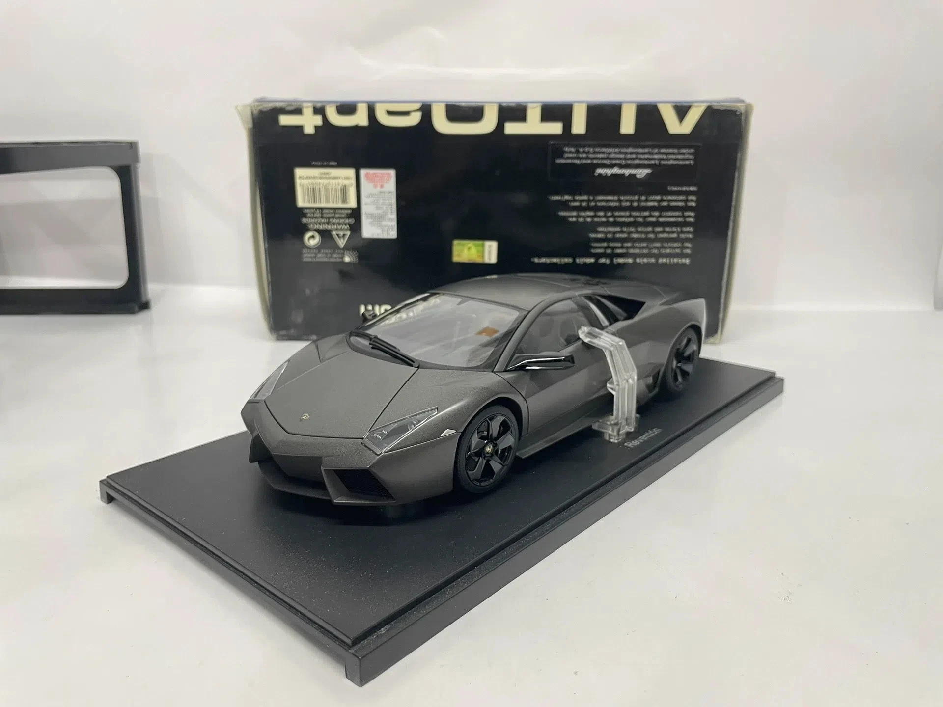 

Autoart 1:18 Reventon Grey Simulation Limited Edition, все открытые металлические статические модели автомобиля из сплава, игрушка в подарок