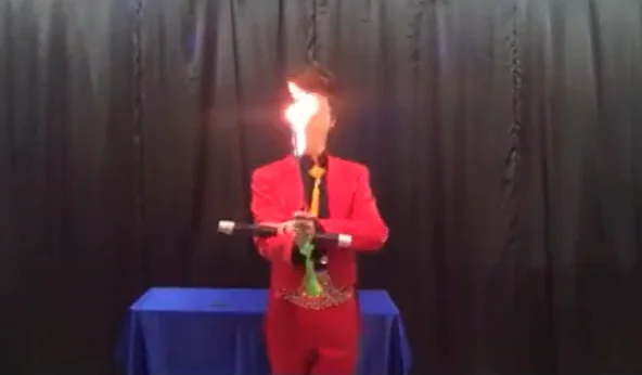 Torche à fleur tour de magie feu instantané pour floraison Illusion allumage magicien baguette Gimmick scène professionnel feu magique accessoire