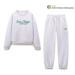 Women's Basic Plush 2 Piece Pants Set Light Gray Text Print Joggings Sets Contrasting Text Print Sweatshirt Drawstring Trousers