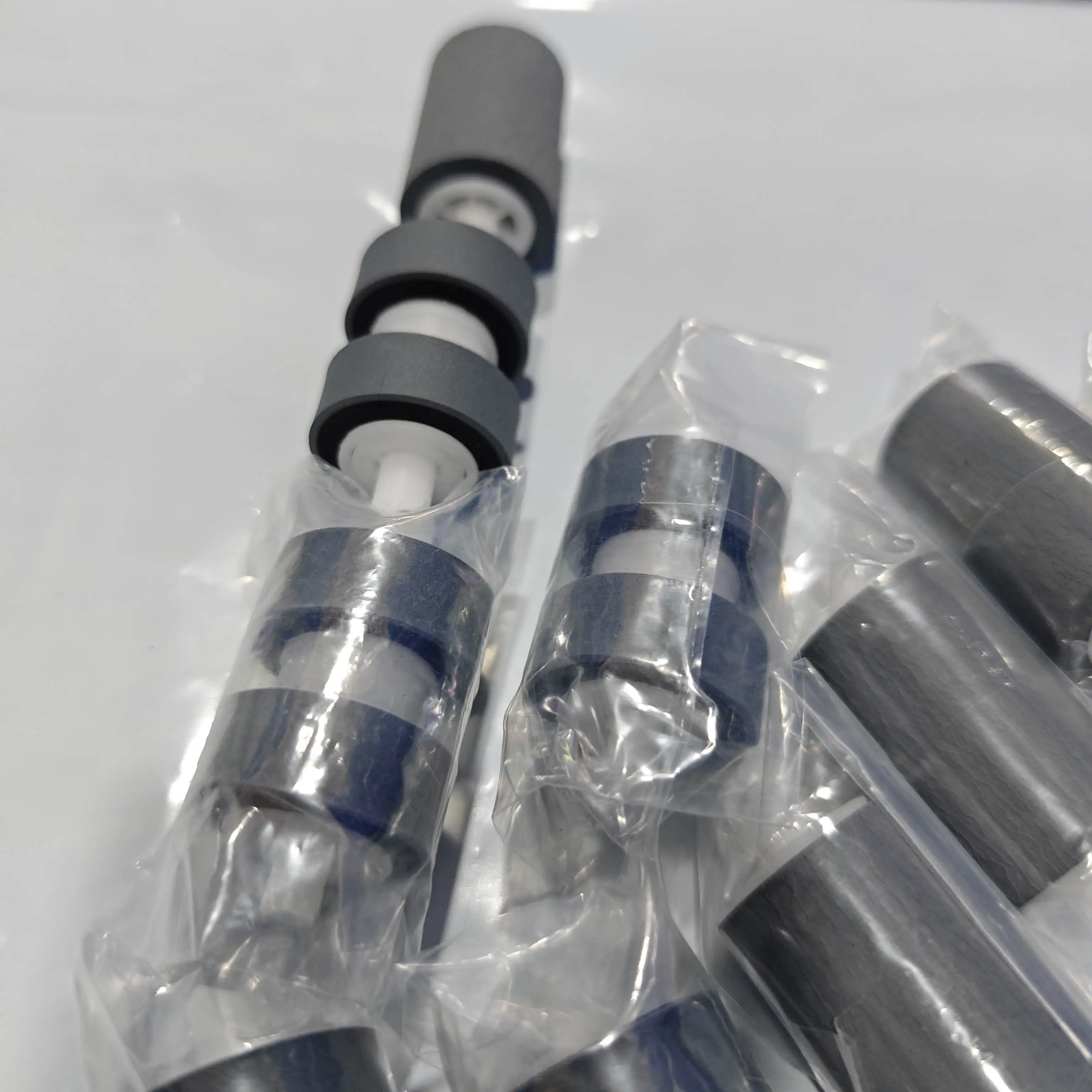 

1 комплект сменных роликов для CANON DR-C120 DR-C122 DR-C130 DR-2010C DR-2010M DR-2510C DR-2510M DR-3010C ScanFront SF 220 300 330