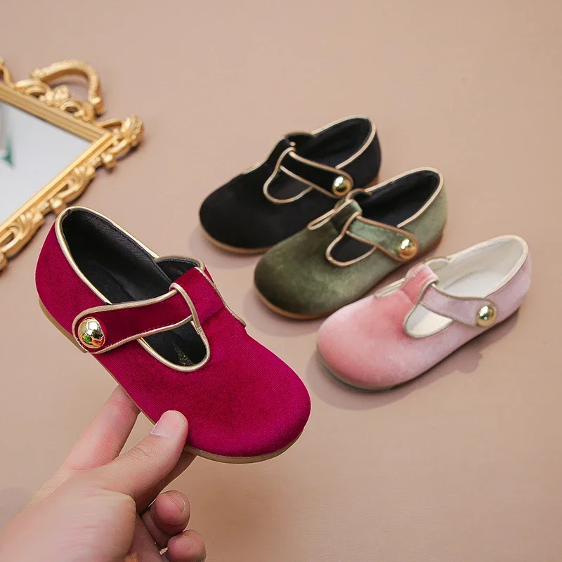 

Girls Flat Shoes 2026 New T-strap Children's Leather Shoes Spring Autumn Hollow-out Kids Fashion Causal Moccasins Shoes Wine Red