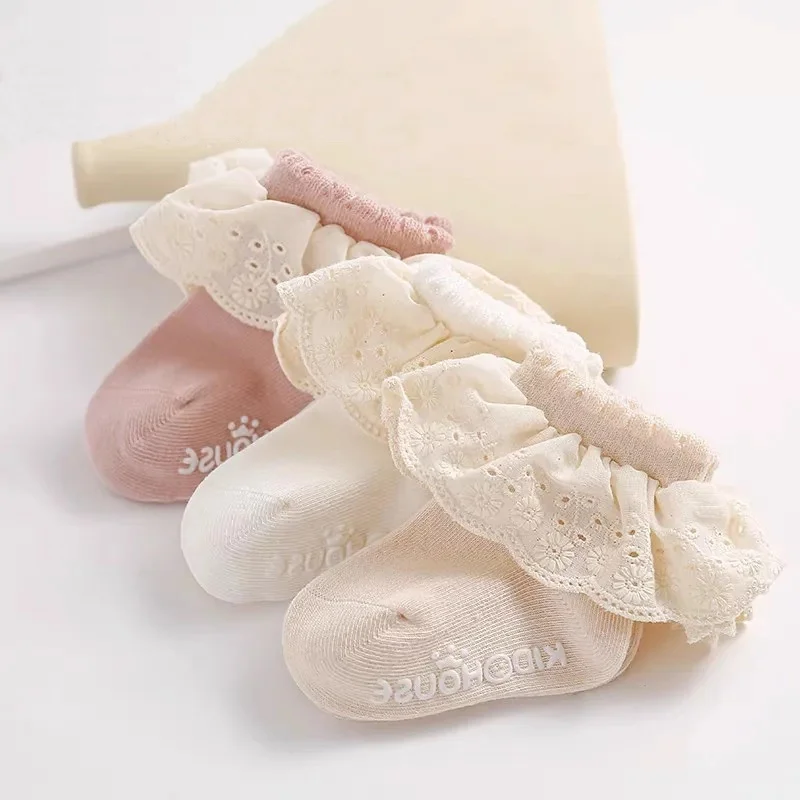 

Princess Lace Baby Socks for Girls Cotton Anti-Slip Short Socks Toddler Footwear for Autumn Spring 0-3 Years