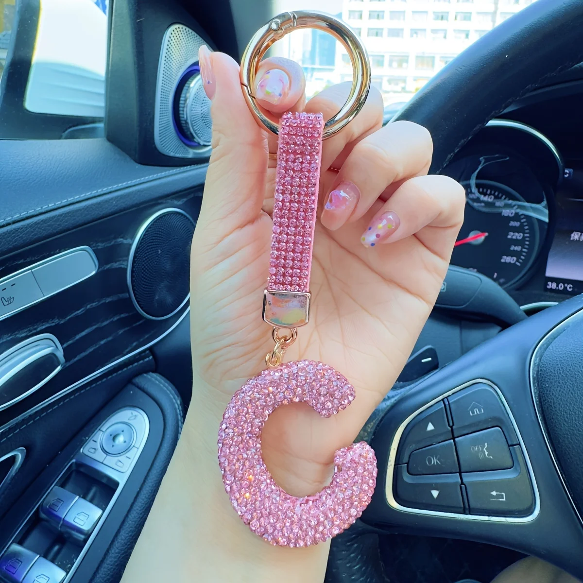 1pcs Stylish Letter Key Ring Accessory for Keys Bags Car Keychain with pink Rhinestone Gift for Woman Backpack Charm Decoration
