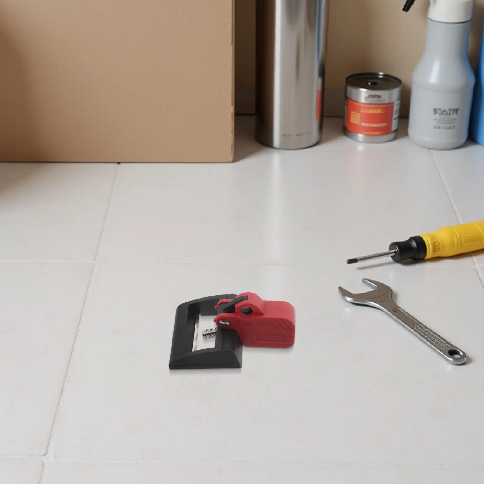 Industrial Electrical Safety Breaker Latch Device Nylon Circuit Breaker Latch Clamp Tagout Accessories for Panel Energy
