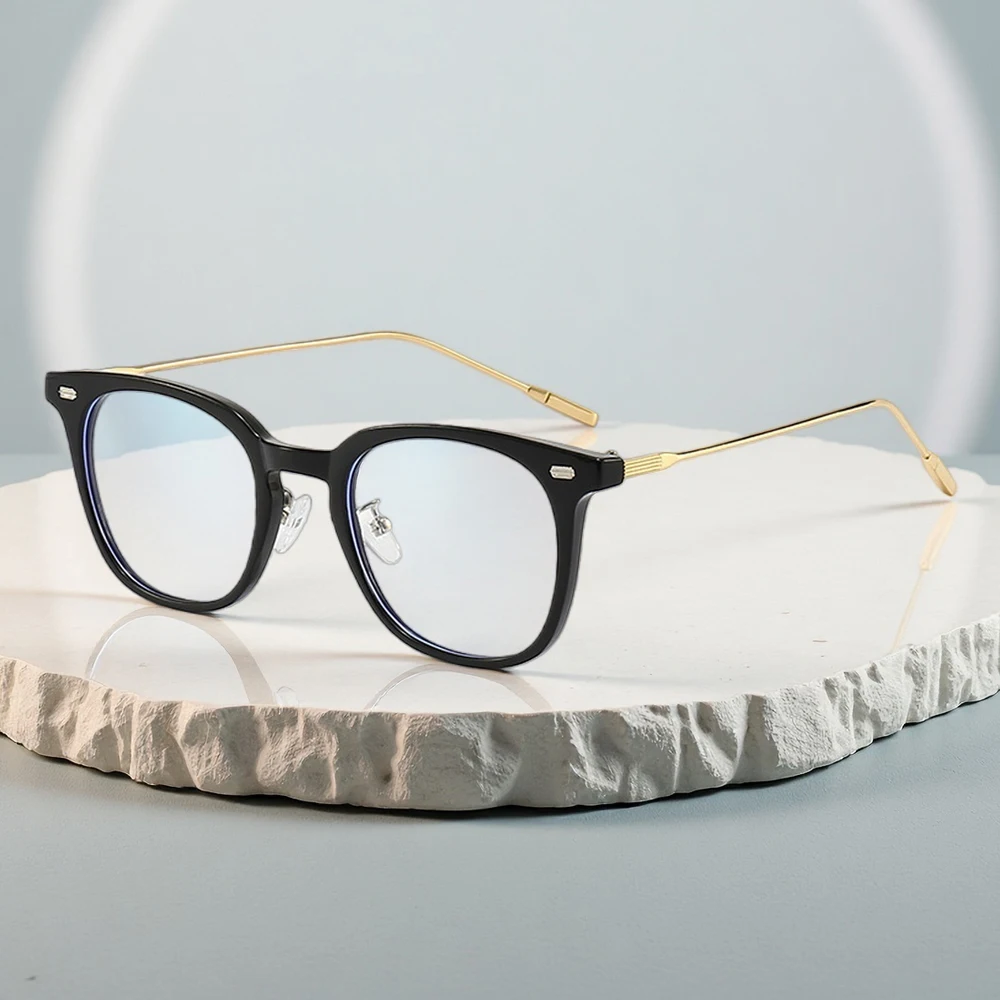 Stilvolle schwarze Retro-Quadrat-Anti-Blaulicht-Brille, eleganter Kunststoffrahmen, Augenschutz für den täglichen Bildschirmgebrauch, bequeme Passform