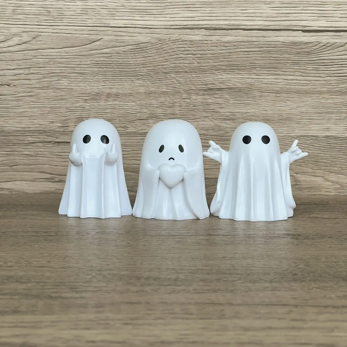 Middle Finger Cute Ghost Statue Small Scary Ghost Figurines Halloween Home Decorations Coffee Table Centerpieces Shelf Gifts
