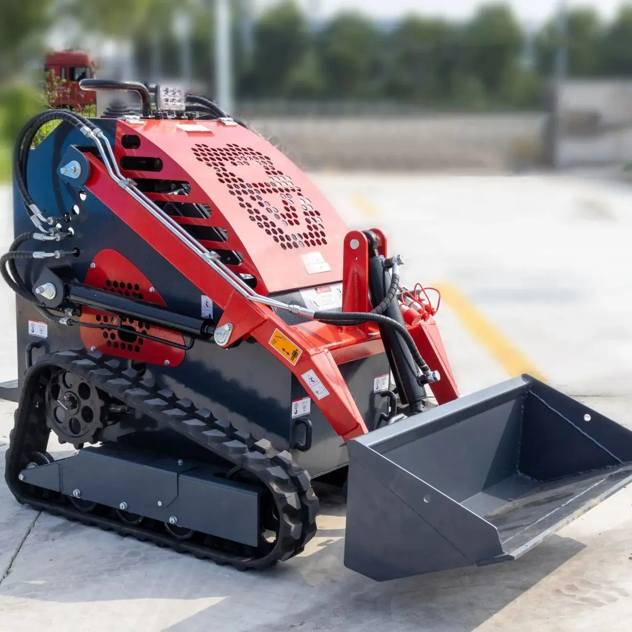 China 1,5 toneladas novo mini carregadeira de pista personalizável skid steer motor forte com ce epa para venda