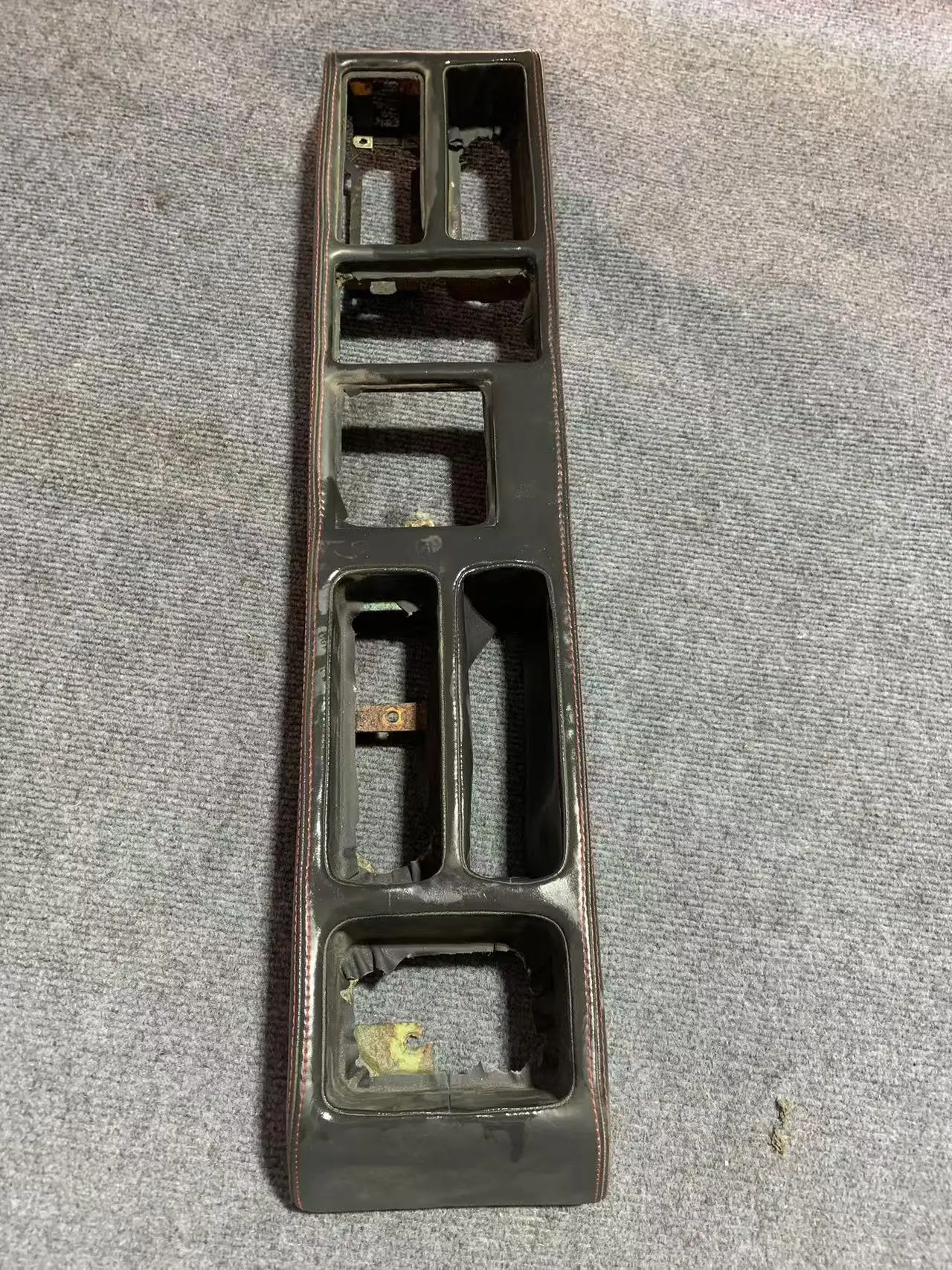 ORIGINAL AUTO PART SUIT for 30 Upper CENTRAL Console Unit 68094700 68094704 68094712 68094729