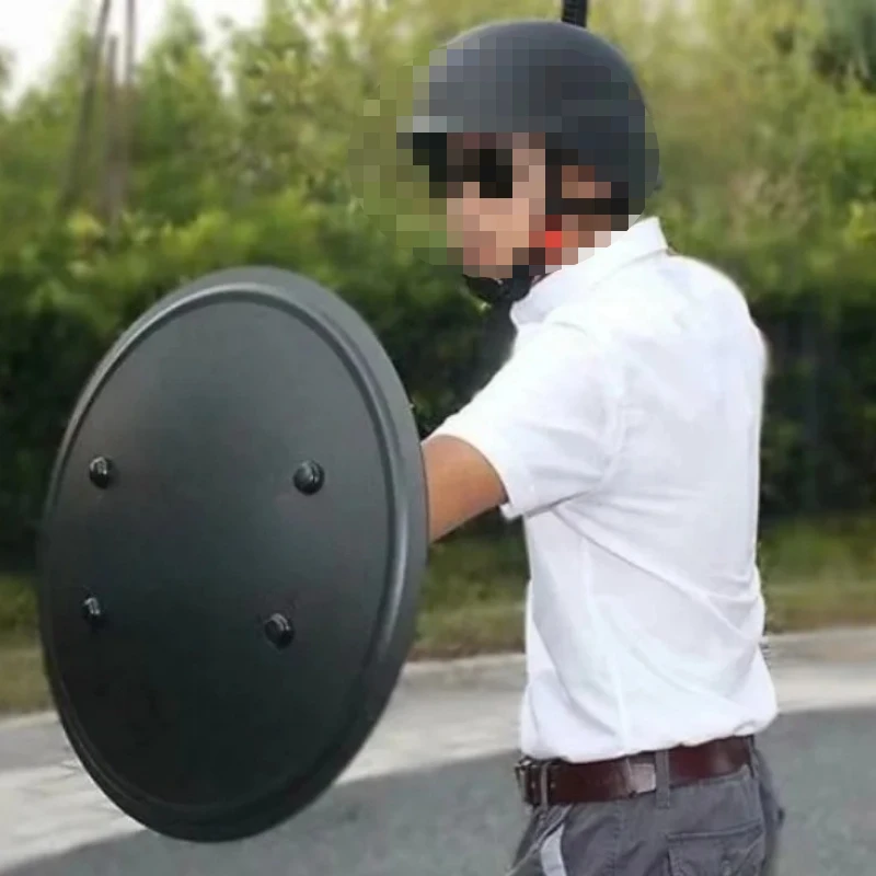

Round Hand-held Shield Security Patrol Equipment Tactical Self Protection Aluminium Alloy Shield Training Diameter 550mm Hunting