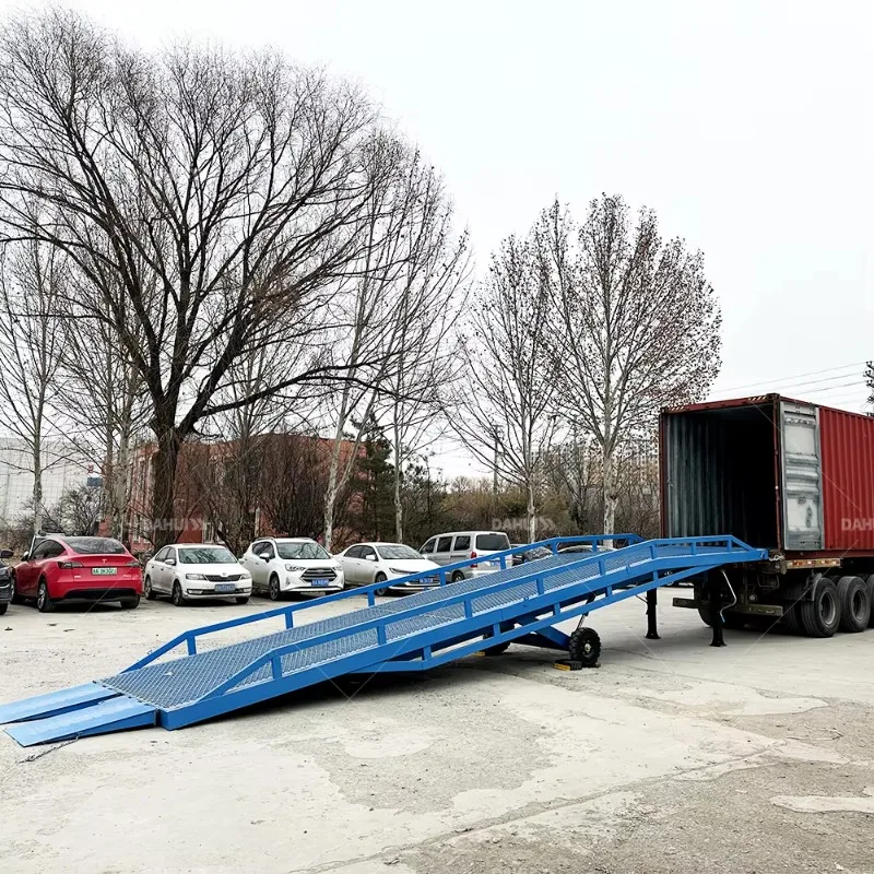 Good Price  Hydraulic Carbon Steel Mobile Boarding Bridge 1.1-1.7M Guardrail for Forklift Logistics Containers -20 40