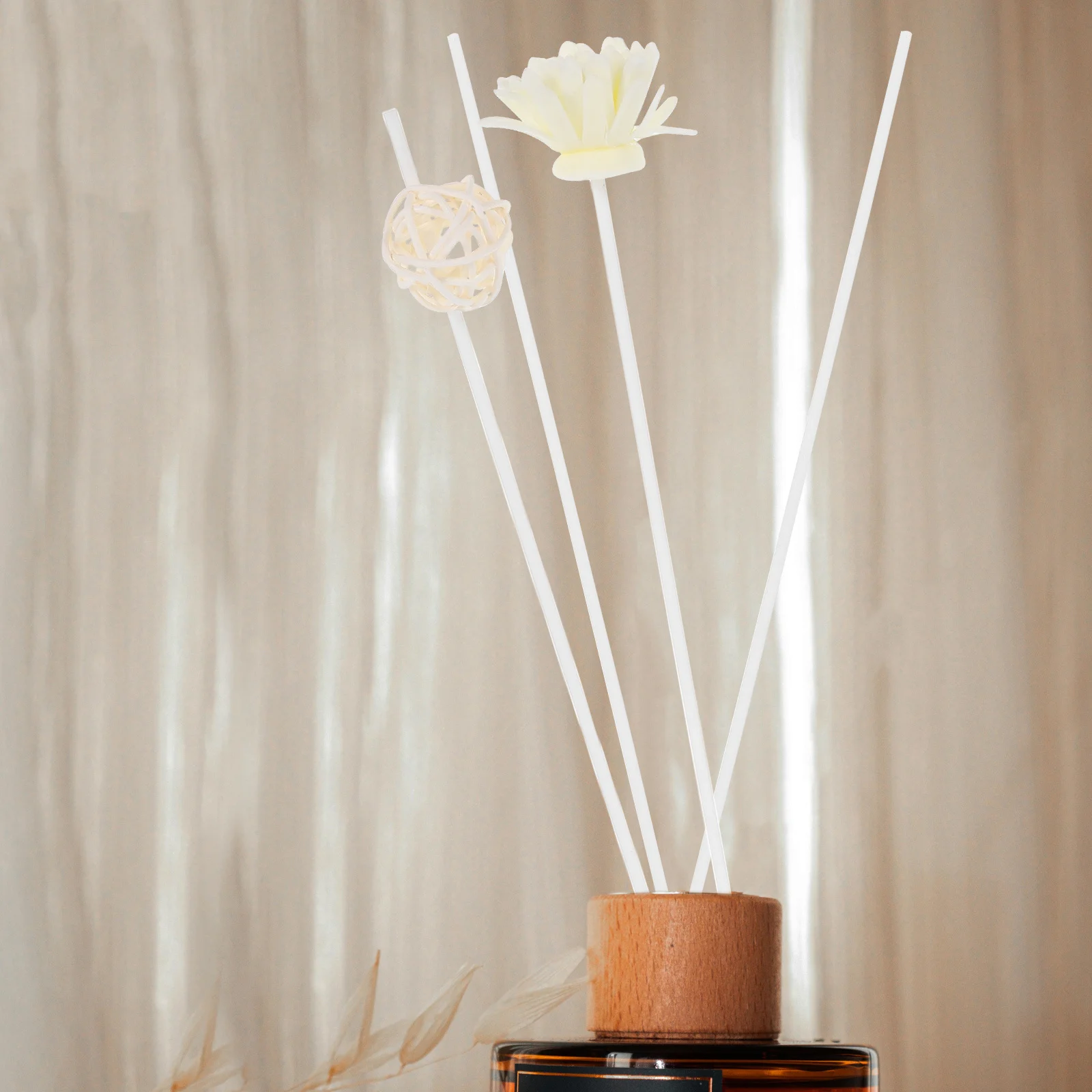 

1Set Elegant Rattan Weaving Diffuser Sticks Natural Dried Floral Scent for Home Office Continuous Aroma Enhancing Decor