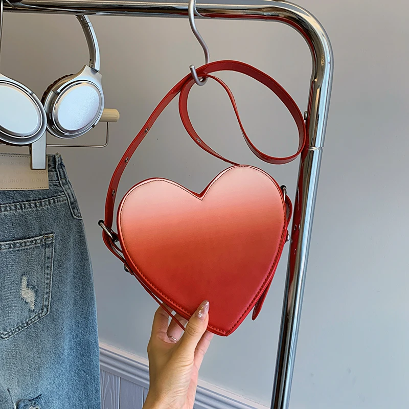 

2024 New Super Hot Gradient Color Fashion Women's Shoulder Bag Crossbody Bag Popular Popular and Popular Design Heart