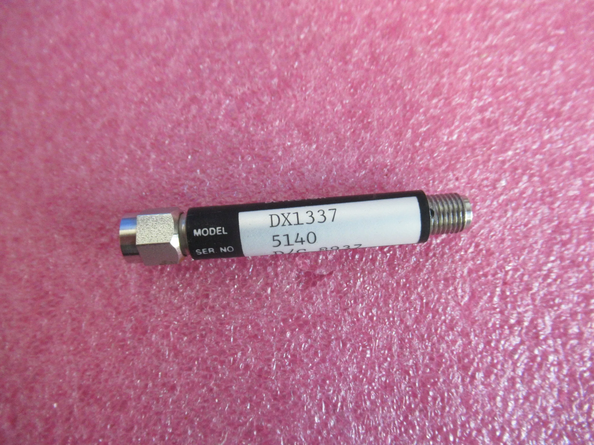 FEI imported DX1337 SMA male-SMA female 4-18GHz positive voltage, RF microwave coaxial detector