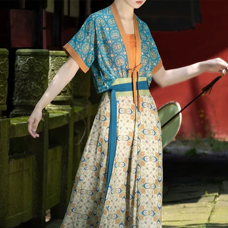 Robe chinoise Hanfu pour femmes, vêtements traditionnels chinois, Hanbok moderne, vêtements d'influenceuse, robe d'été courte moderne pour femmes
