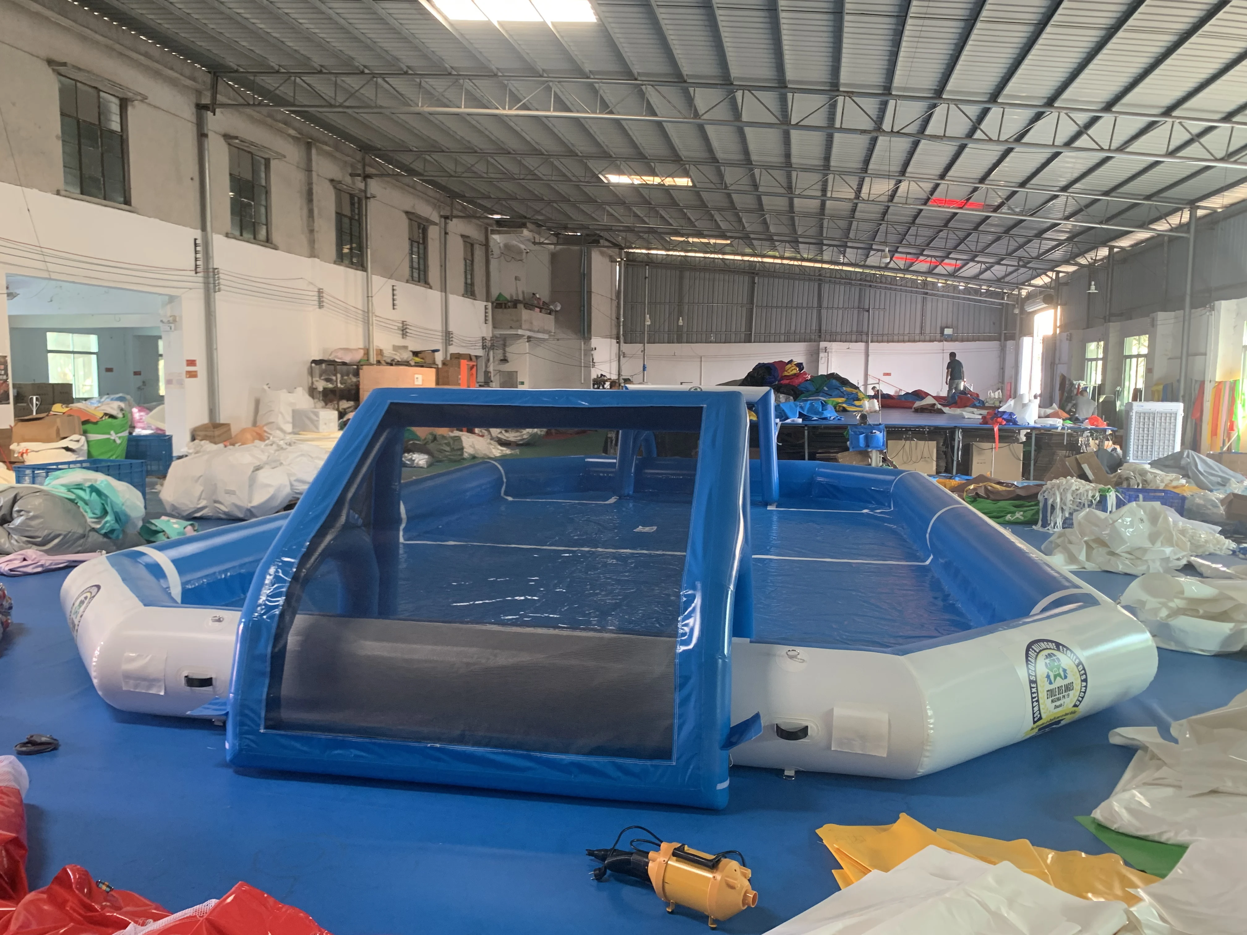 สนามฟุตบอลเป่าลมแข็งแรงทนทานสำหรับการแข่งขันทีม