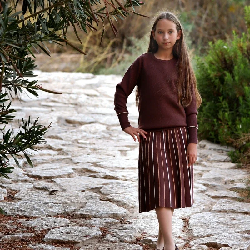 Teen Girls Knitted Set Women Accordion Skirt Winter Brown Outfits with White stripes