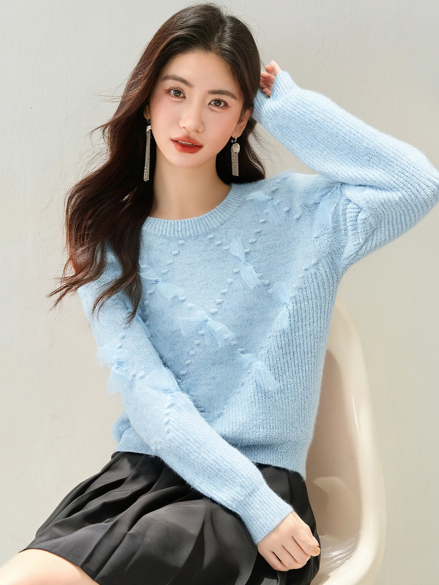 Maglione pullover lavorato a maglia blu a maniche lunghe con scollo a O con fiocco per donna Autunno Inverno Elegante stile coreano Top larghi e caldi Maglieria 9680
