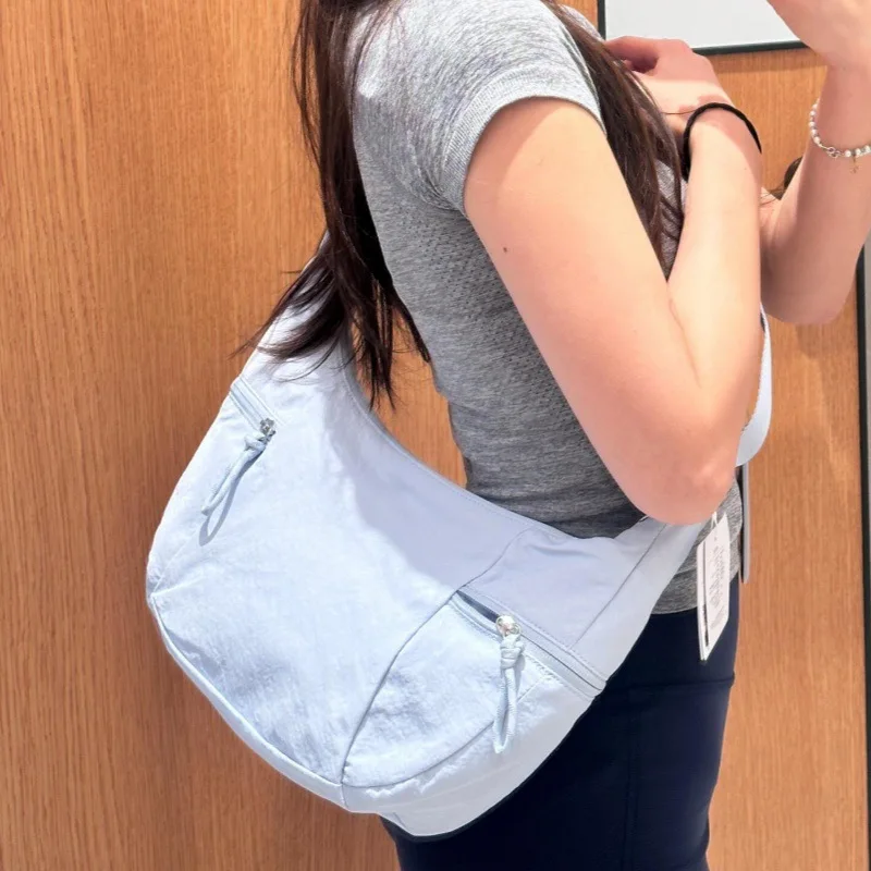 Yoga horn bag, nylon waterproof crescent armpit bag, commuting and leisure shoulder bag, crossbody bag