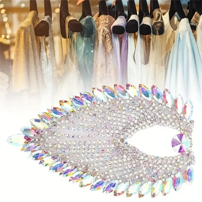 Bijoux fantaisie et accessoires pour robe de soirée V-Presidence, insigne initié, biscuits